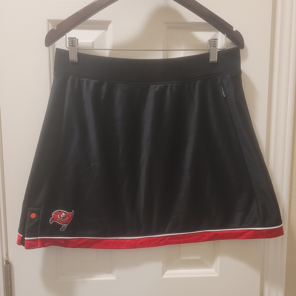 Reebok Black Skirt with Red Trim